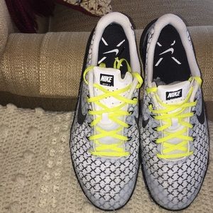 NIKE MEN METCON 4  Size 13
